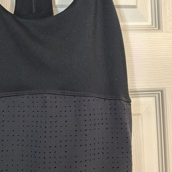 NEW BALANCE Size Small Black Workout Mesh Tank Top Compression Wicking Gym - Picture 3 of 7